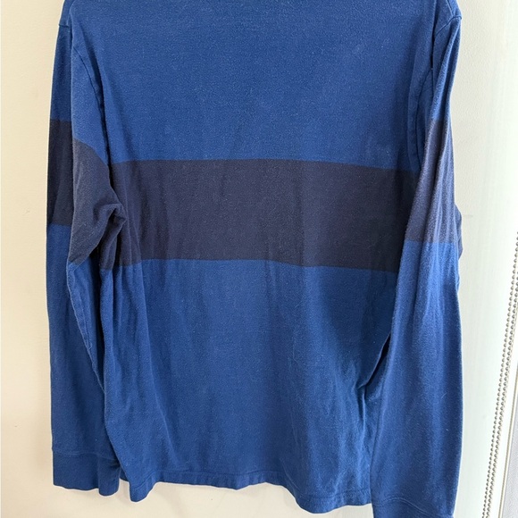 Navy Long Sleeve Tee with Breathable Fabric and Relaxed Fit Old Navy - Picture 2 of 2